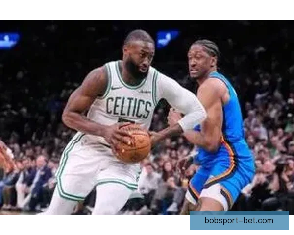 凯尔特人终结雷霆12连胜 布朗砍31分8篮板 亚历山大空砍33分